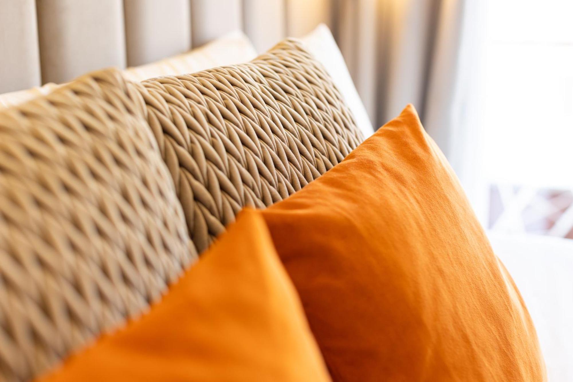Mavi Luxury Rom